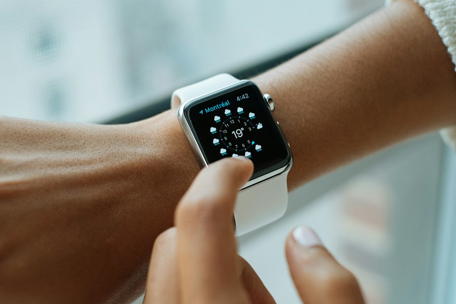 Apple Watch SE · Siyah · Sıfır
